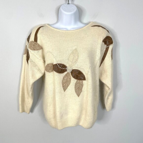 Vintage Coquette Sweater Size M Ivory ANGORA SILK Blend Feminine Dainty Pearls - Picture 1 of 12